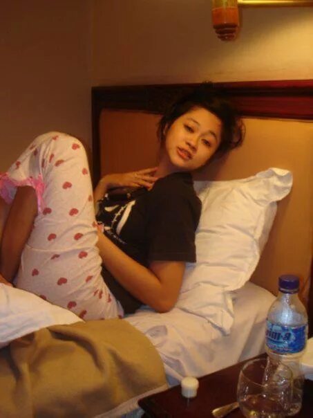 Bokep indonesia hotel. Abg hotel. tante vs anak вирусный отель. tante hotel. pijat plus plus indonesia.