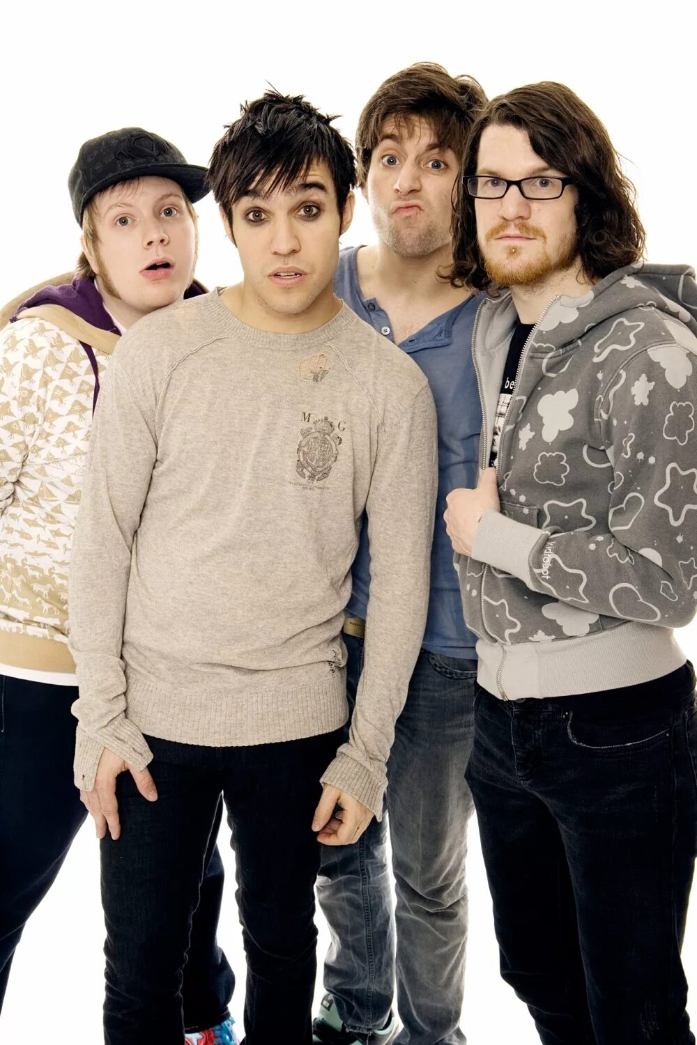 Fall out группа. Группа fall out boy. группа fall out boy 2025. fall out boy 2001. fall out boy 2025.