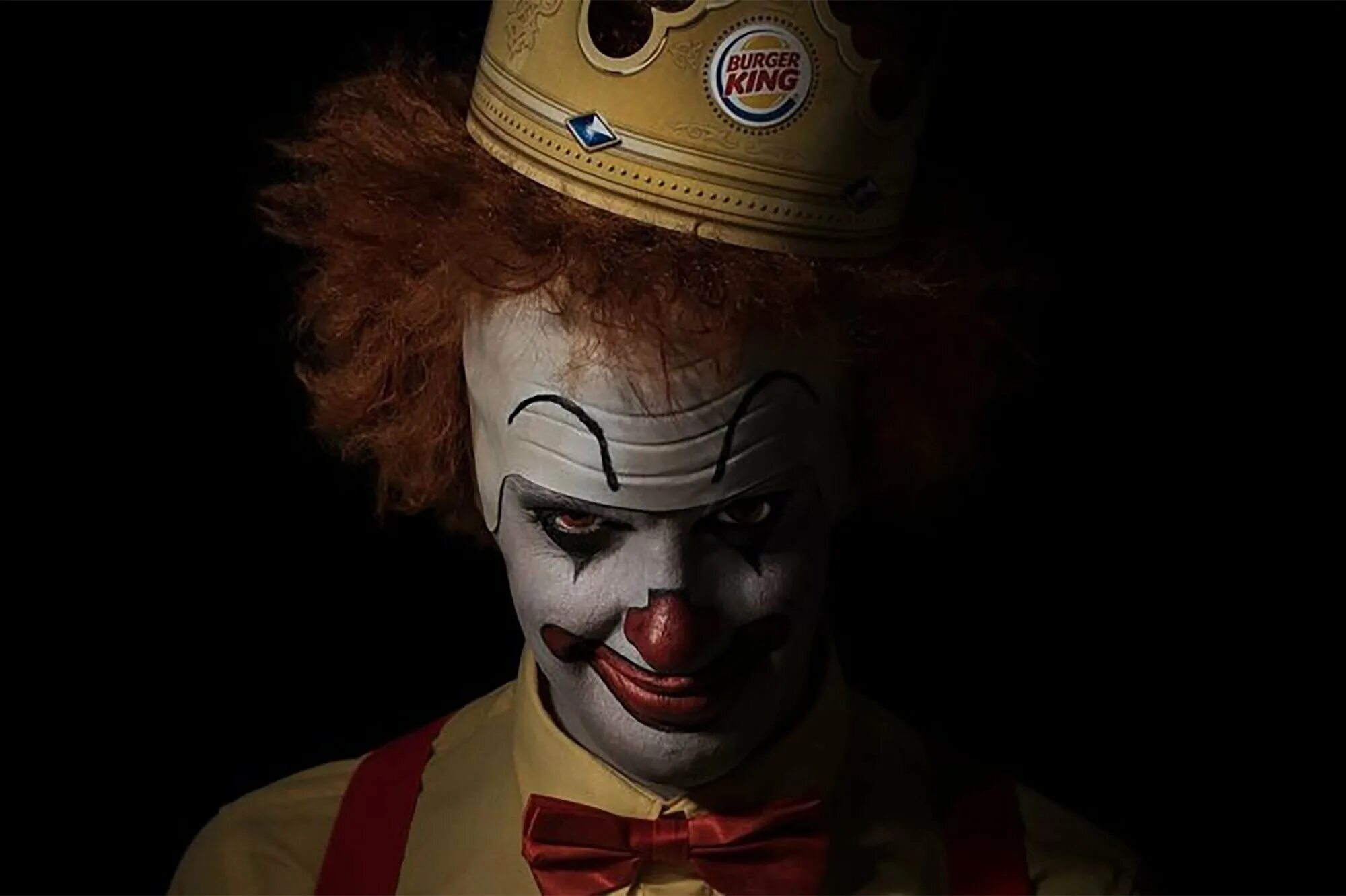Ужасный король. Клоун бургер Кинг. Рональд Макдональд страшный. Рональд Макдональд злой. Клоун макдональдс страшный.