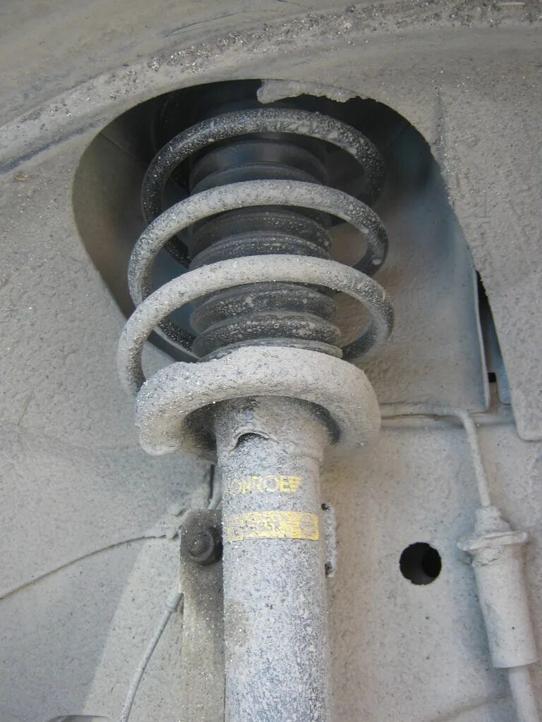 Замена передних стоек - Ford Fusion, 1,4 л, 2007 года своими руками DRIVE2