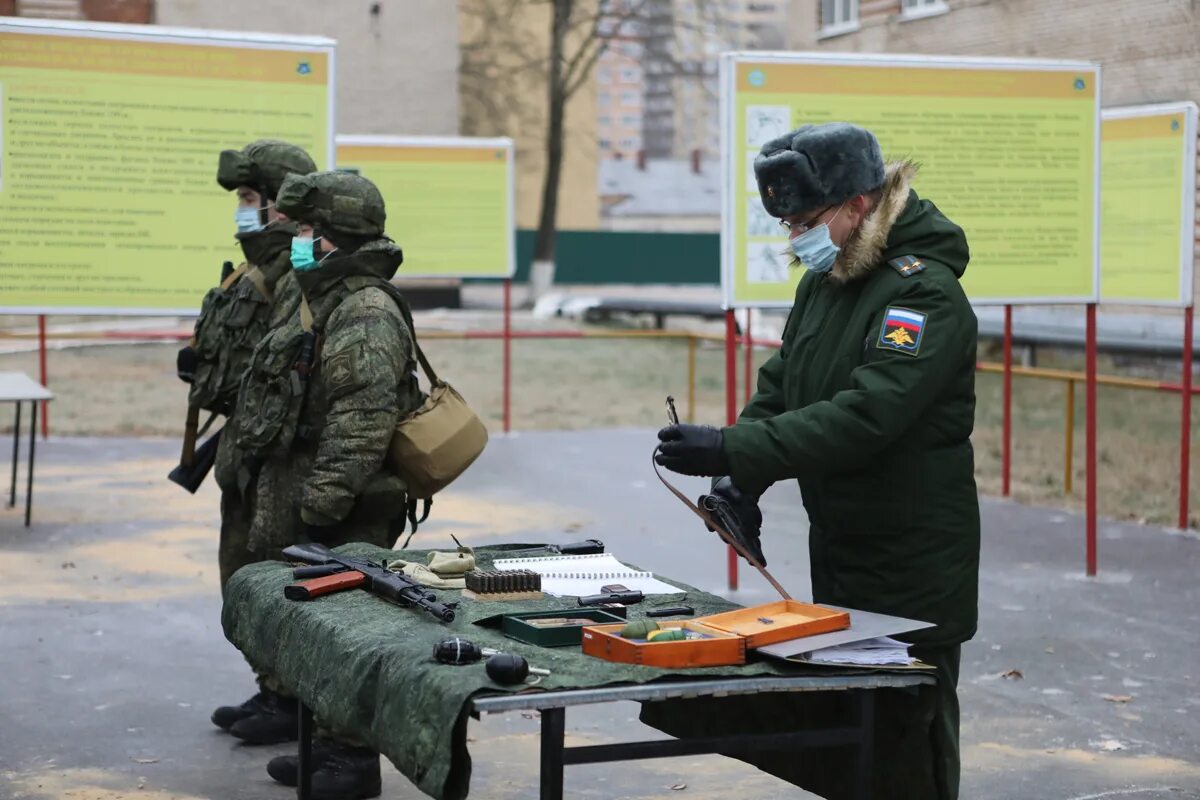 Управление военной безопасности. Безопасность военнослужащих. Занятия по боевой подготовке. Занятия с военнослужащими. Занятия по боевой службе.