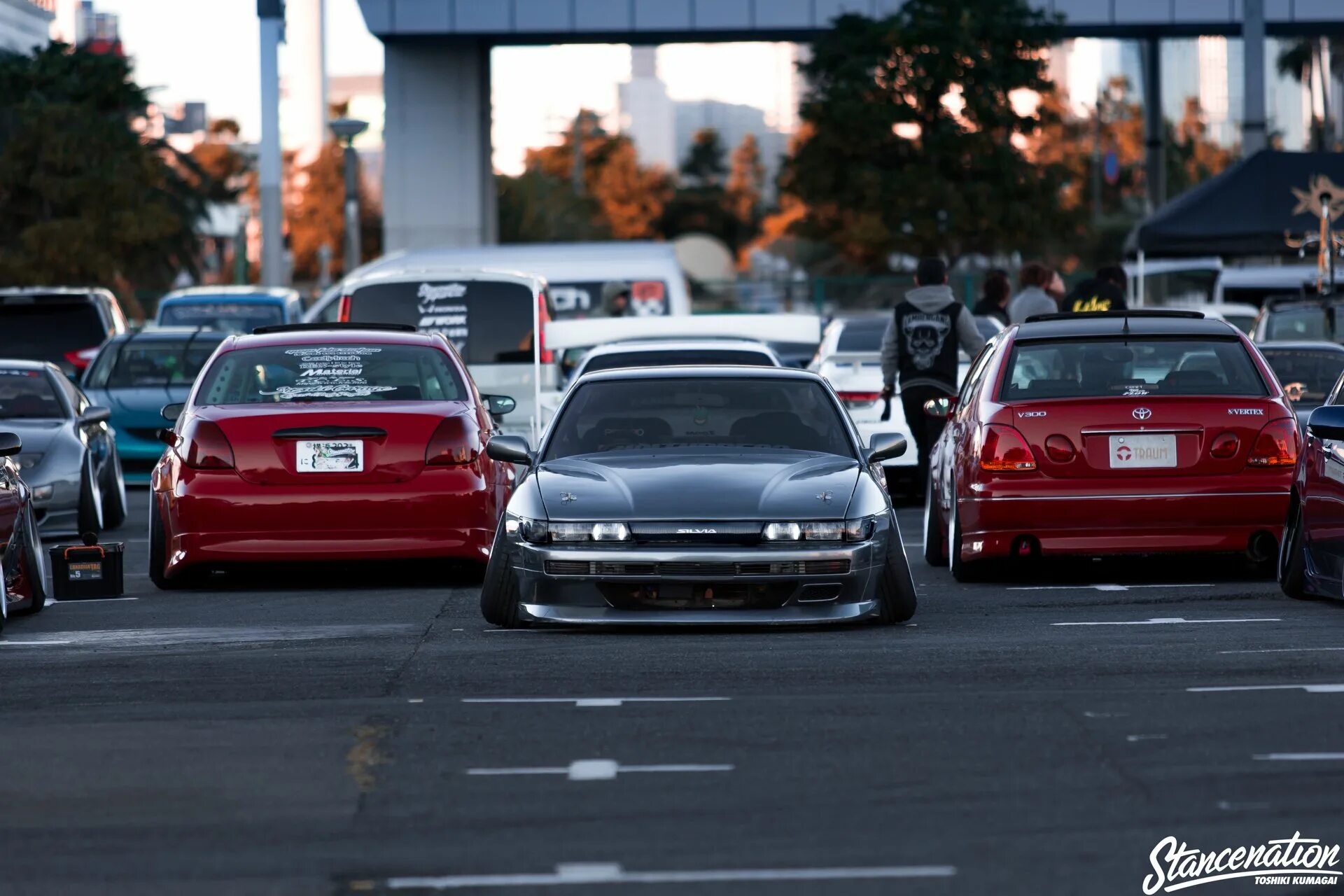 Японские машины песня. Стенс Япония 90. JDM 90 Japan. Стенс культура Япония. JDM сходки 90 Япония.