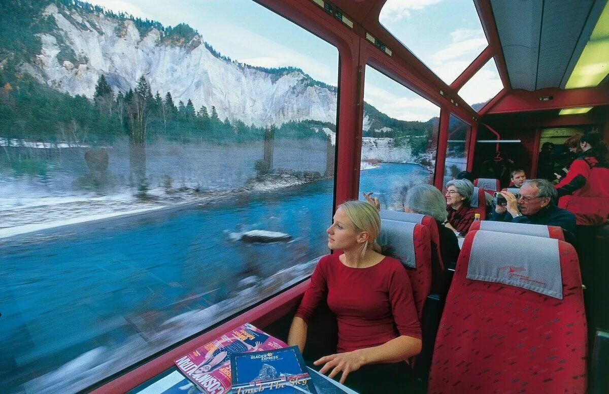 Швейцария поезд ледяной экспресс. Glacier Express Швейцария. Панорамный поезд в Швейцарии Glacier Express. Ледяной экспресс (Glacier Express). Путешествие на туристическом поезде