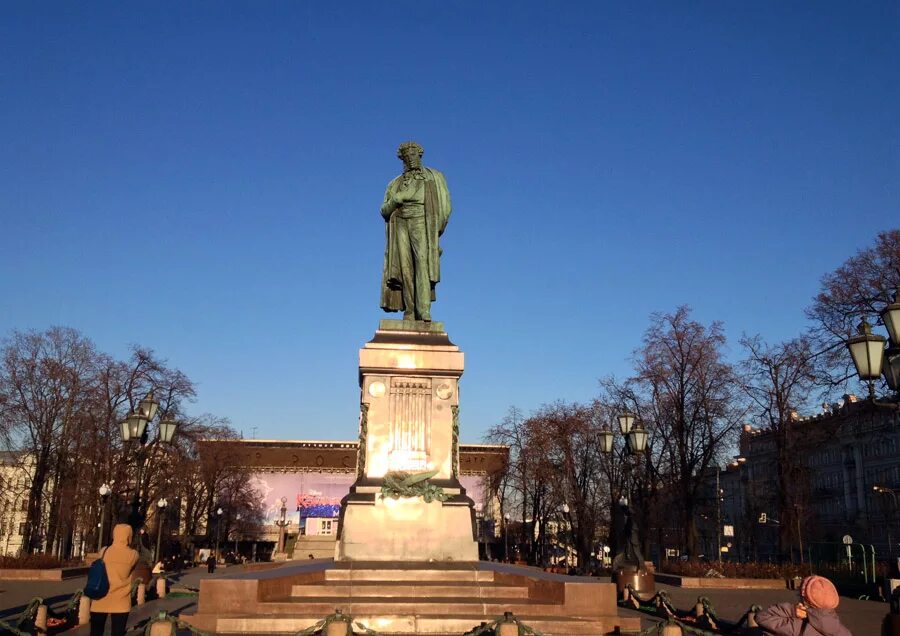 Фото, Памятник А.С. Пушкину на Тверской, Москва - фотографии на MsMap.ru
