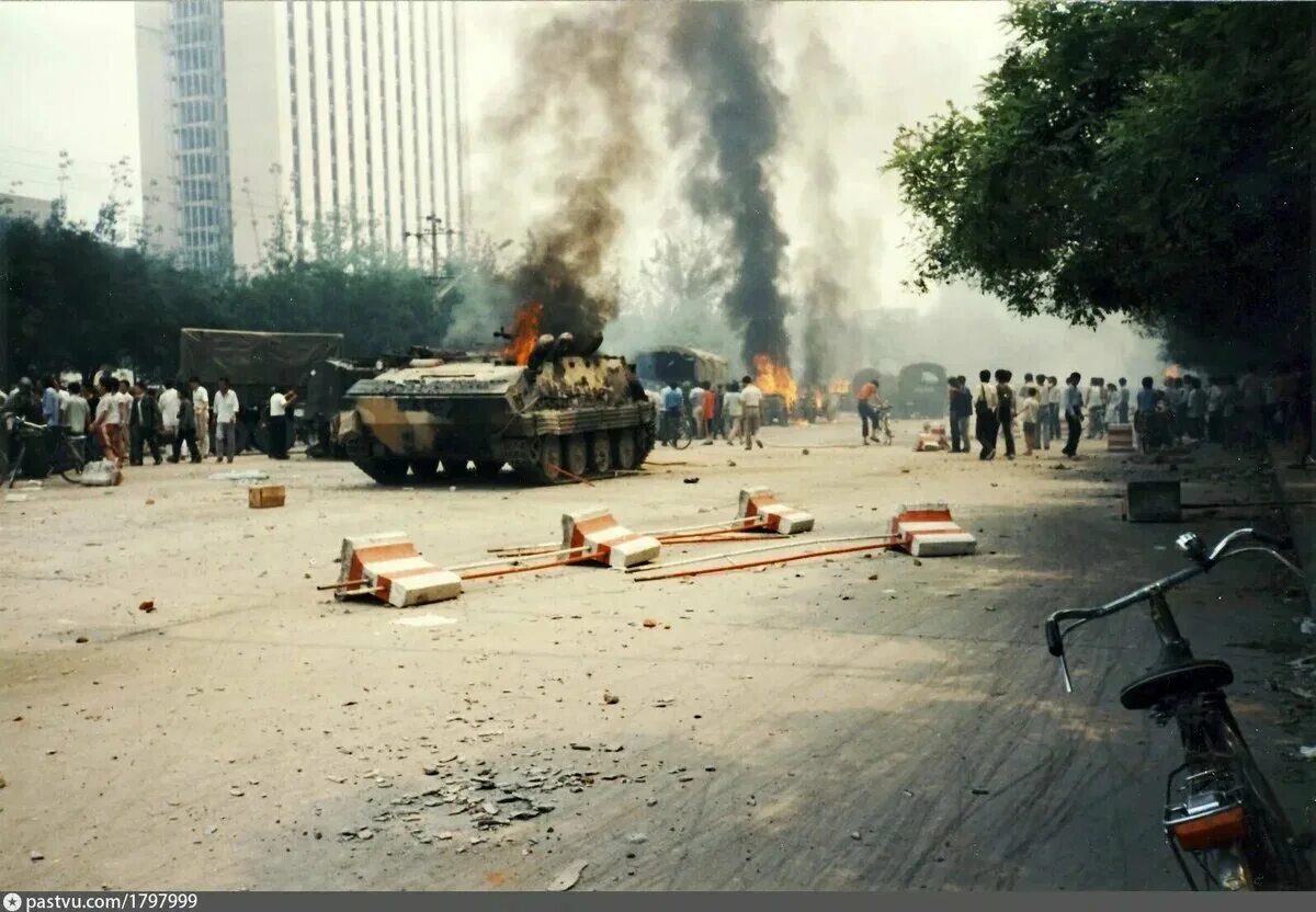 Площадь тяньаньмэнь 1989. Июнь 1989. 1989 китай. Китай площадь тяньаньмэнь 1989. Июнь 1989.