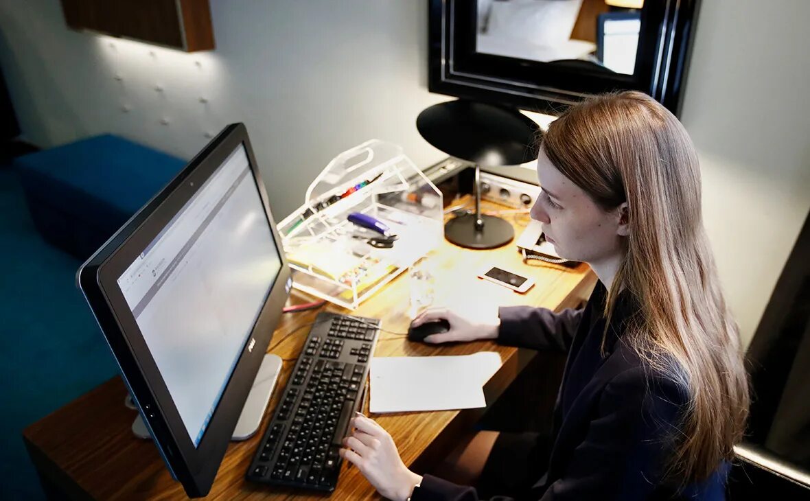 самозанятый. минусы самозанятости. самозанятые могут нанимать работников. самозанятые. кадровый учет.