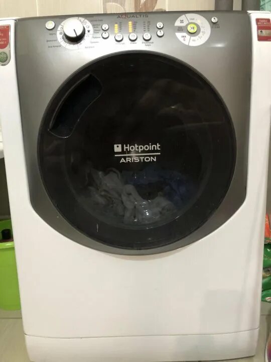 Стиральная машина hotpoint ariston аквалтис -aqsf051i. Стиральной машины аристон маргарет 2000. Машинка аристон не крутит барабан. Щетки на двигатель стиральной машины индезит. Машинка аристон не крутит барабан.