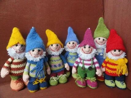 Вяжем гнома