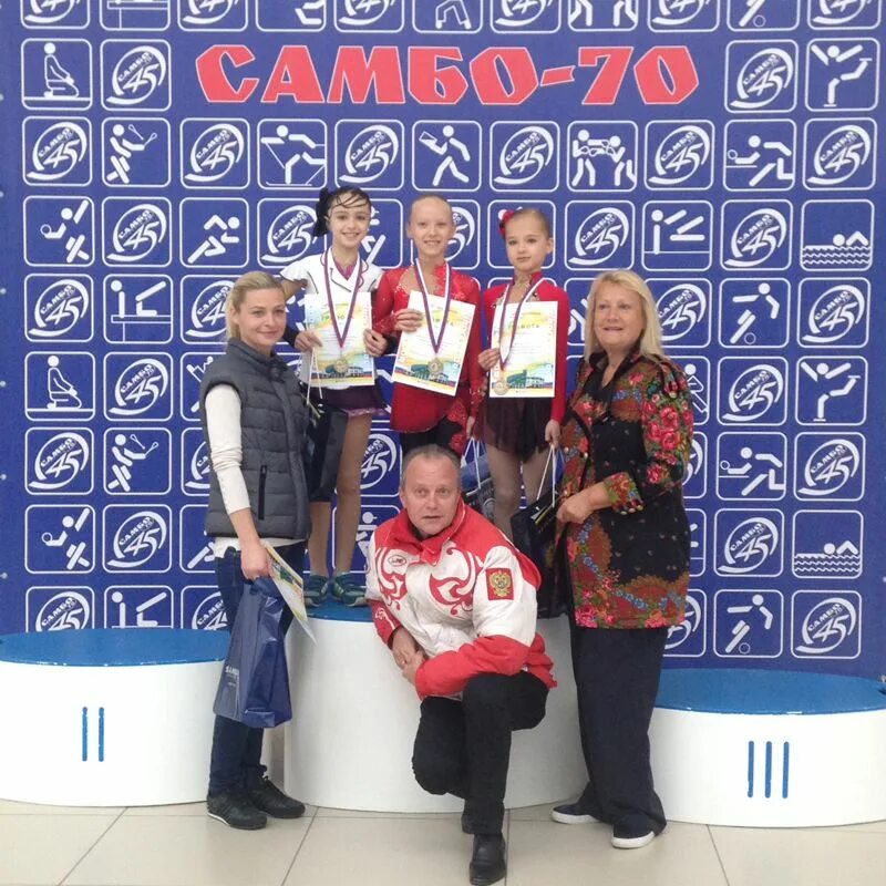 Загитова алина самбо 70. Самбо 70 фигурное катание. Конек чайковской в строгино тренеры. Самбо 70 фигурное катание. Братислава 2018 анна щербакова.