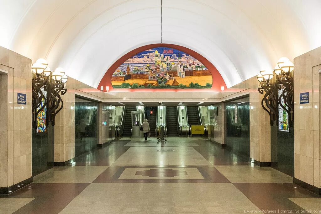 Вестибюль станции трубная. Метро трубная москва. Трубная станция метро москва. Вестибюль метро трубная. Станция метро "трубная" московского метрополитена.