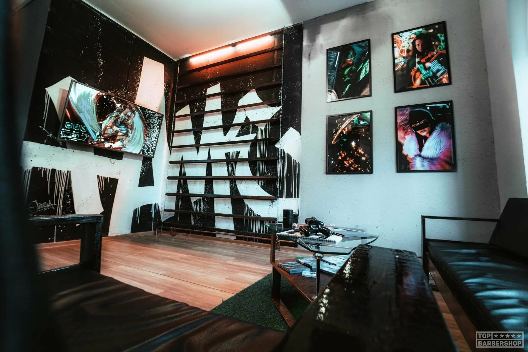 Арт пространство рядом. Арт пространство рядом. Арт-пространство cube. Арт пространство рядом. Дом да винчи новосибирск коммунистическая 34.