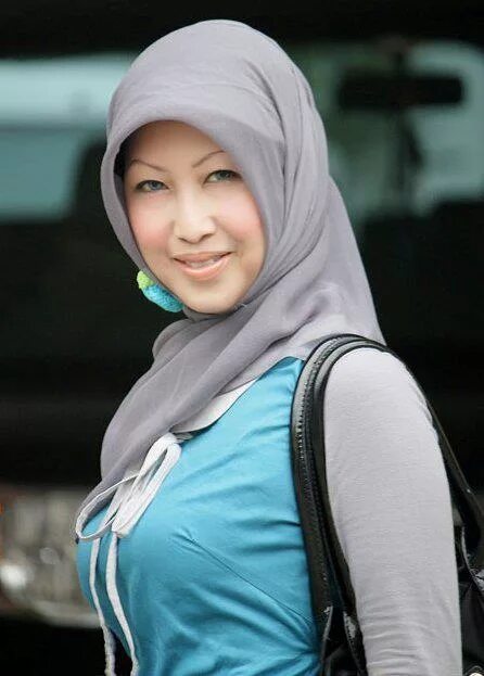 Ibu muda. Jilbab stw. Груди узбекских женщин. Jilboobs bahenol. Ngentot dubur ibu indonesia berjilbab.