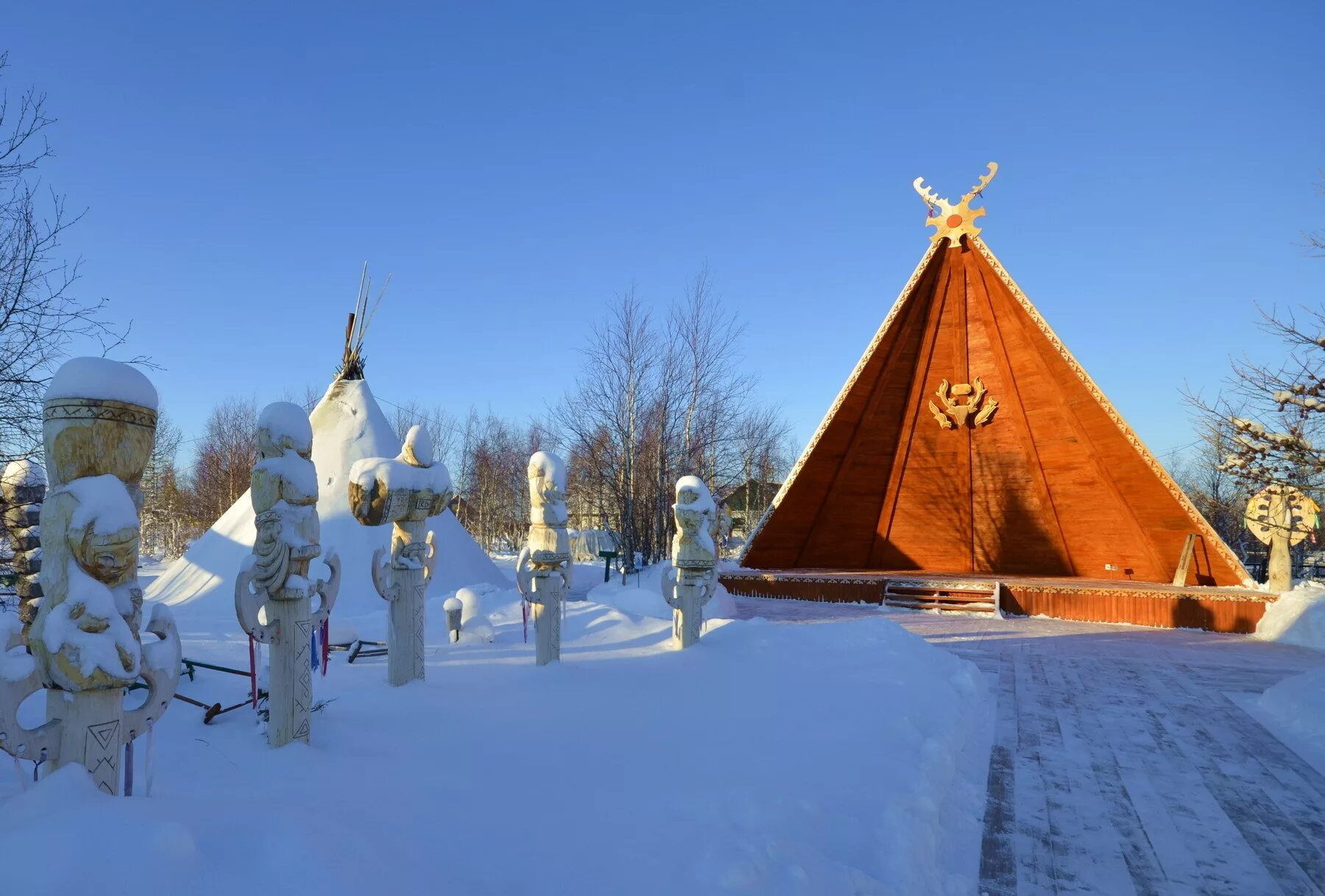 Горнокнязевск салехард. Горнокнязевск. Горнокнязевск. Горнокнязевск природно этнографический комплекс. Природно-этнографический комплекс в посёлке горнокнязевск.