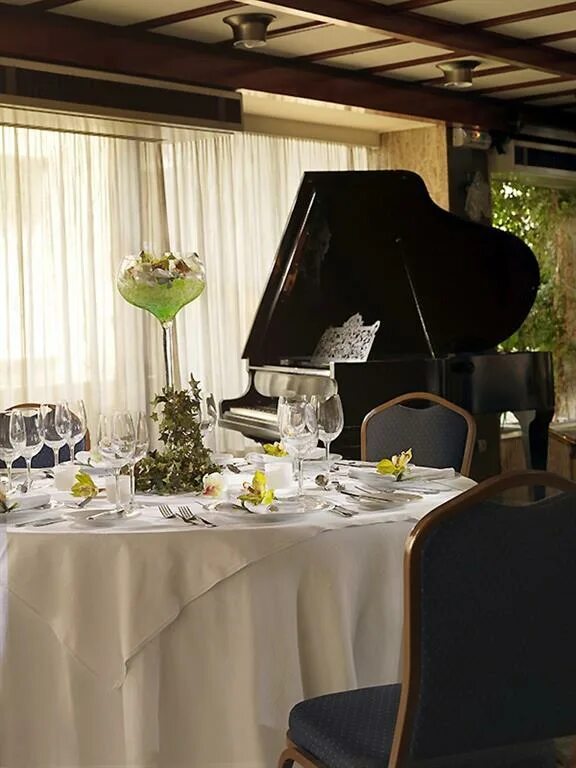 Savoy 3. Отель савой. chirisrina savoy. hotel savoy brochure.