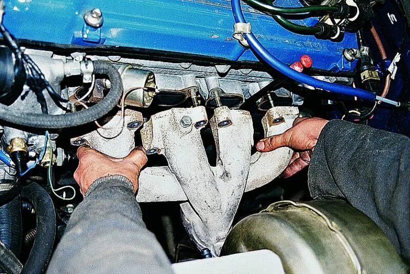 406 двигатель где стоит. Двигатель змз 406 карбюратор технические характеристики. Датчик холостого хода газ 3110. Датчик холостого хода змз 405. 406 двигатель где стоит.