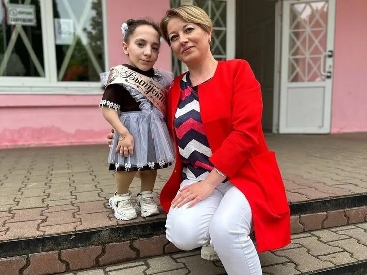 Джиоти амге. Джиоти амге рекорд гиннесса. Та самая маленькая девочка. Та самая маленькая девочка. Джиоти анжи.