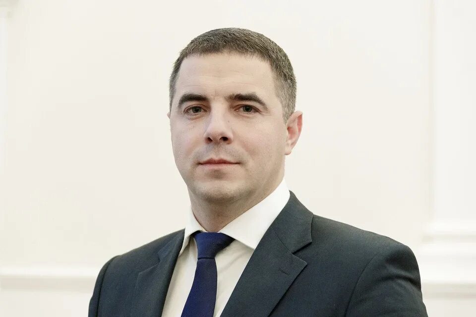 Министр-стоматолог или как правильно дать денег в кассу? Пикабу