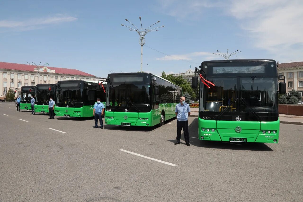 Автобус тараз. Автобусы в Таразе. Автобусный парк г Алматы. Автобусы города Тараза. Автопарк Тараз.