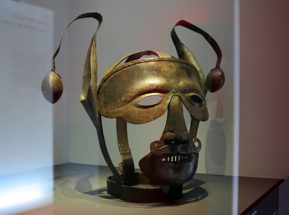 маска для пыток. пыточные маски средневековья. средневековые маски для пыток.