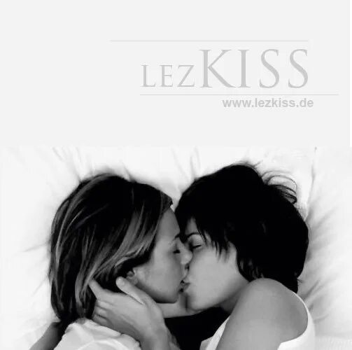 6 lesbian. Сибил LEZKISS. LEZKISS Tracy гиф.