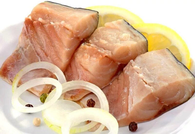 Соленая рыба в масле. Рыба в масле. Филе рыбы в масле. Рыбки маслом. Рыба в масле в магазине.