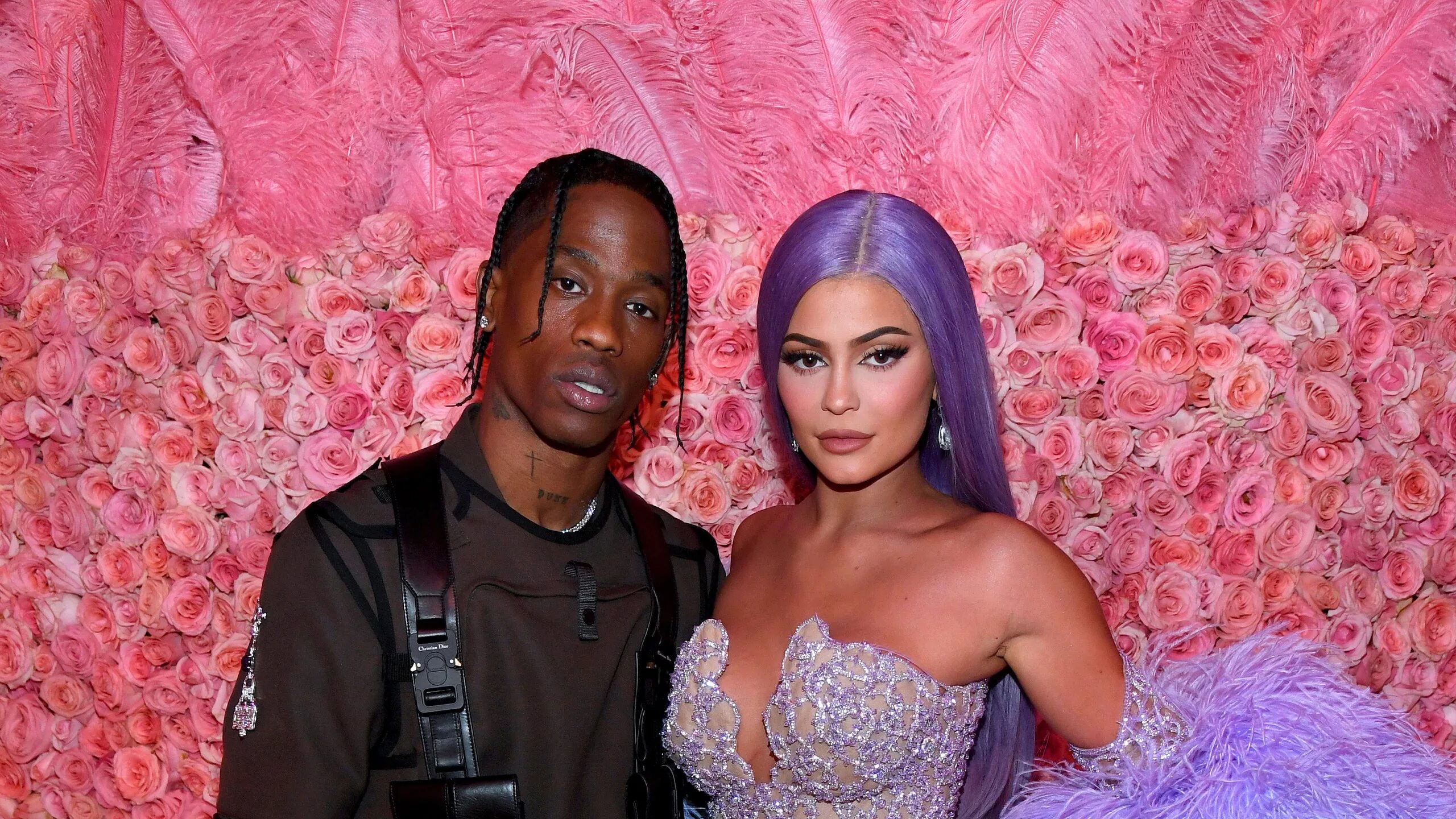 Девушка трэвиса скотта. Kylie Jenner Travis Scott. Travis Scott Kylie.