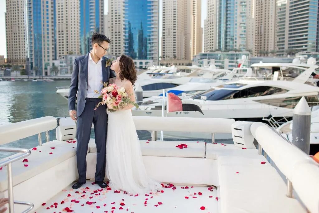 Свадьба в дубае. Шикарная свадьба в Дубаях. Шикарные свадьбы в Эмиратах. Бракосочетание Дубай. Свадьба в Дубае на берегу моря.