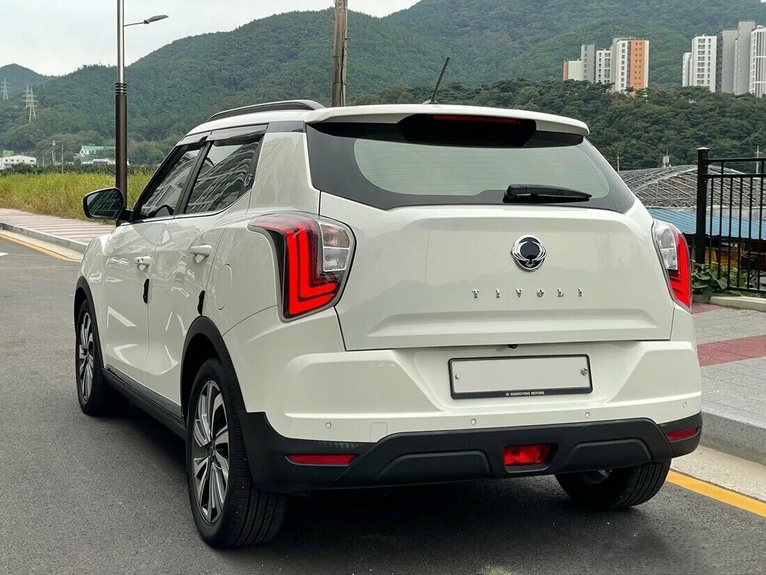 Санг енг 2019. ССАНГЙОНГ Тиволи 2019. SSANGYONG Tivoli белая. SSANGYONG Tivoli 2023. SSANGYONG Tivoli 2019-2023.