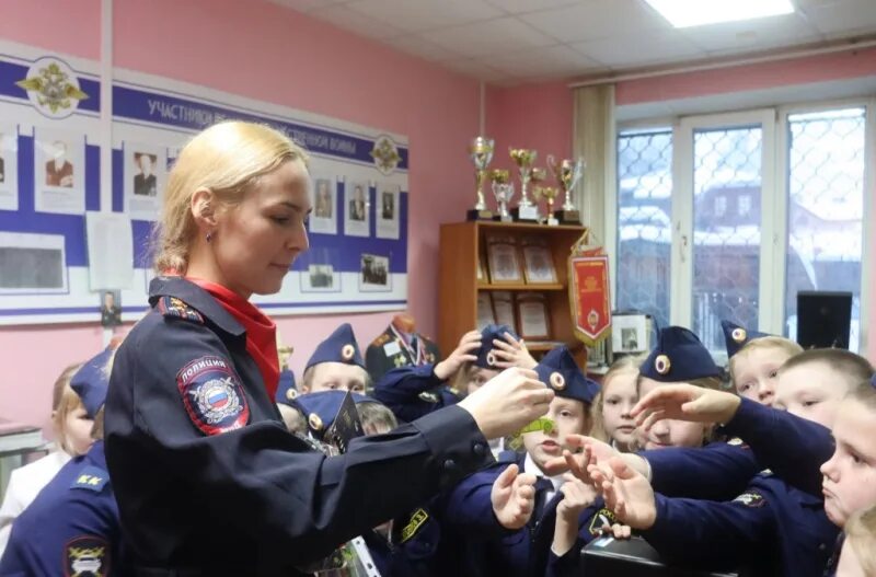 Никольское омвд. Учиться на полицейского. Умвд россии по никольскому району. Приняла полиция. Омвд по никольскому району вологодская.