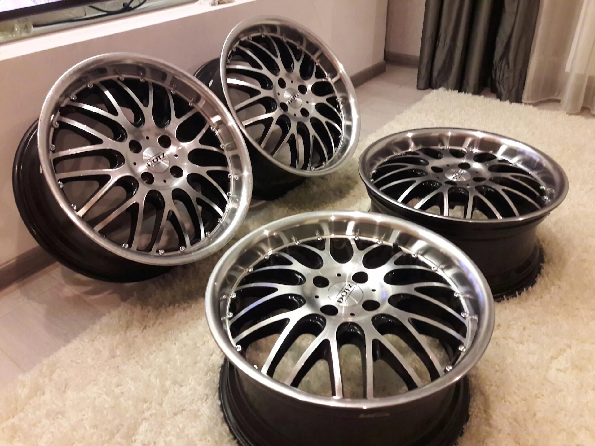 Бу диски р 18. Диски dotz mugello r17. диски dotz mugello r17 5x112. диски дотз мугелло r17. диски dotz mugello r17 estonia.