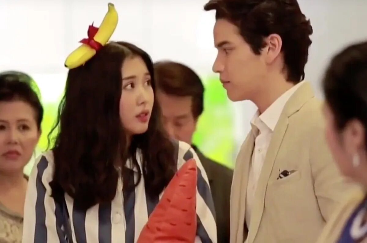 Хочу стать суперзвездой дорама 1 серия. Винченцо дорама с русской озвучкой. Хочу стать суперзвездой дорама. Ассистент суперзвезды дорама актеры. Дорамы с суперзвездой.