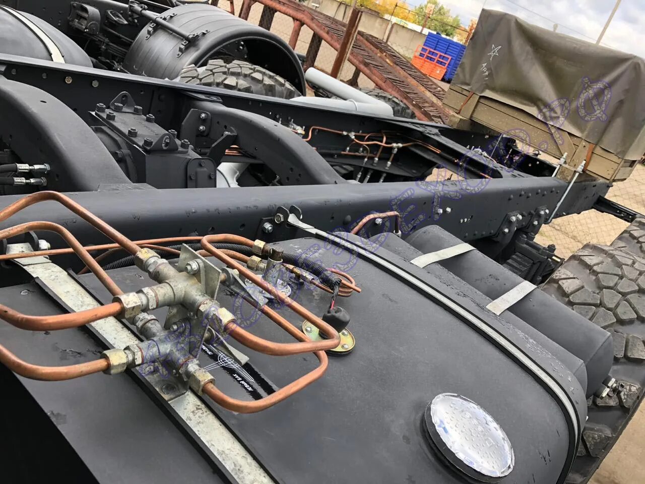 бак камаз 43118. бак камаз 210 литров. камаз 43118-50 самосвал. топливный бак камаз 43118. топливный бак камаз 65115.