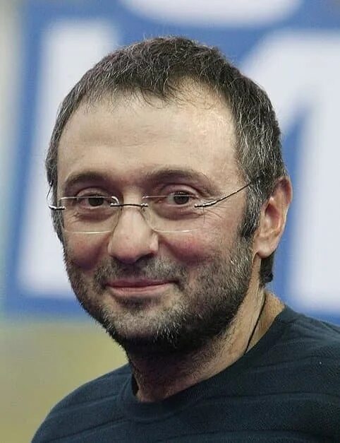 Сулейман керимов биография личная жизнь семья Воробьёв наградил Керимова за реконструкцию школы в Одинцовском районе за свой с