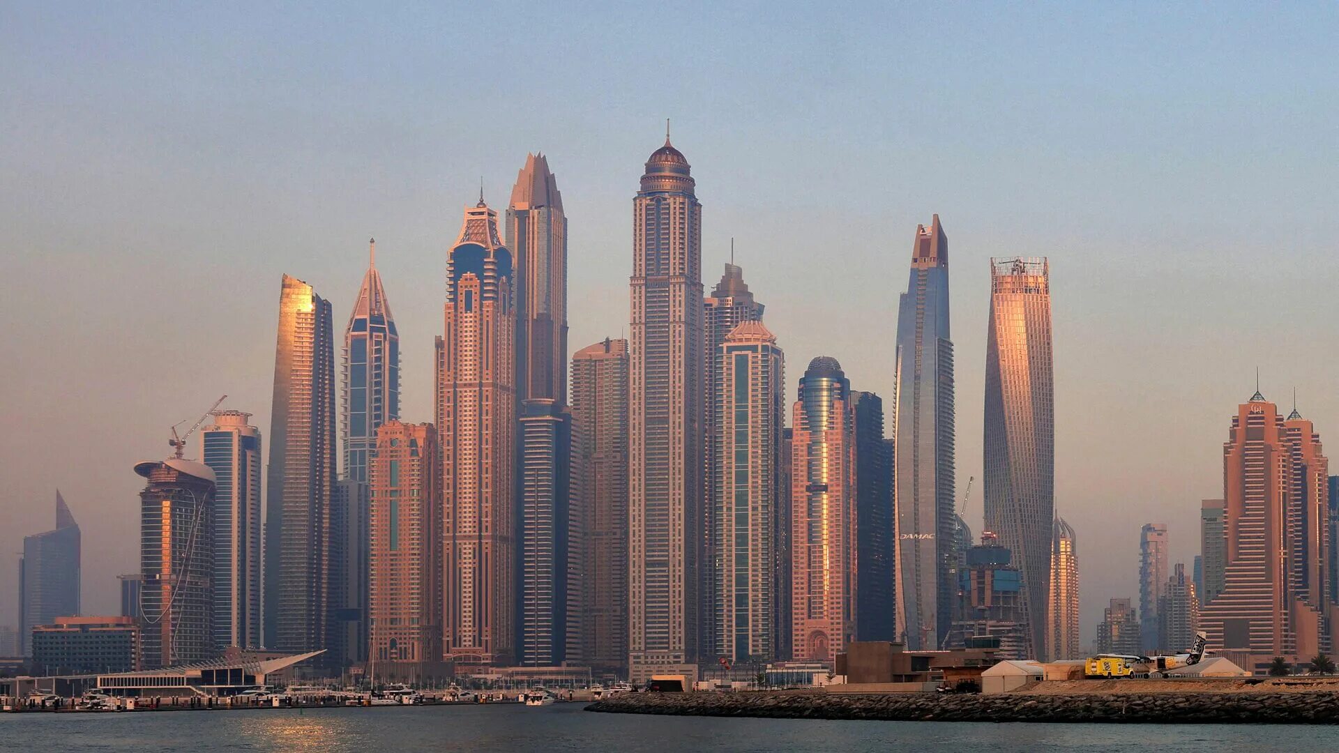 Дубай потом 2024. Арабские эмираты Бурдж Халифа. Дубай панорама 2023. Небоскребы Дубая. Бурдж Катар.
