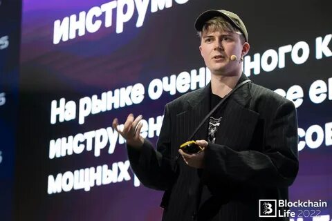 Более 5000 человек