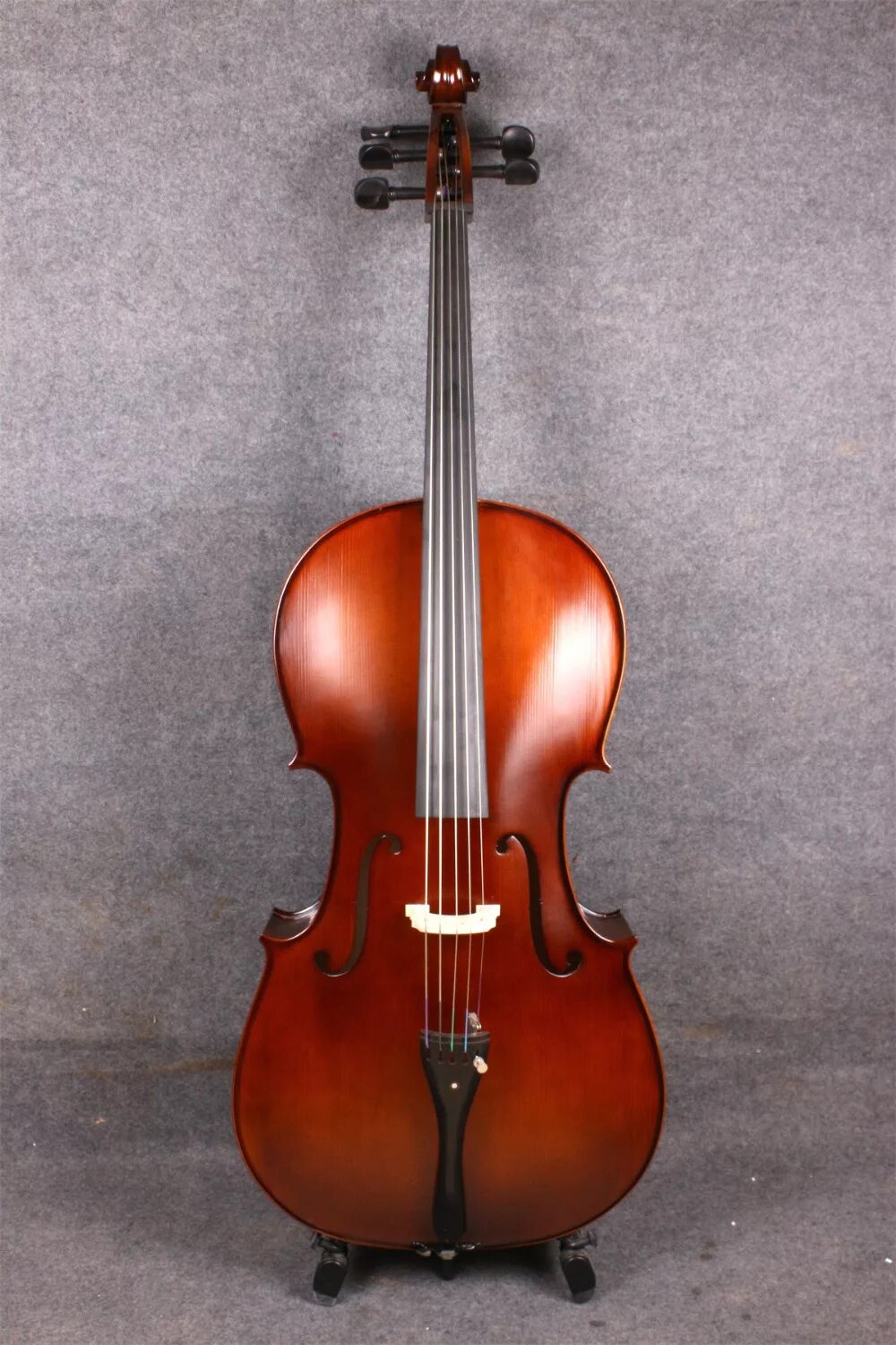 Веалончельмузыкальный инструмент. Виолончель (chello hongmijoo ilga salinsagan, 2005). Музыкальный инструмент виолончели виолончели. Cello виолончель. Виолончель.