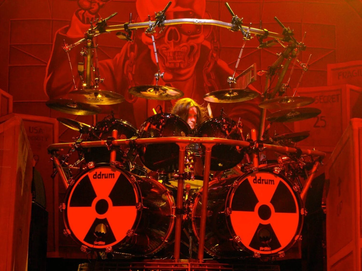 Трэш метал барабаны. Drum kit grateful dead. Megadeth drum. Роджер тейлор за барабанами. Tama drums обои на телефон.