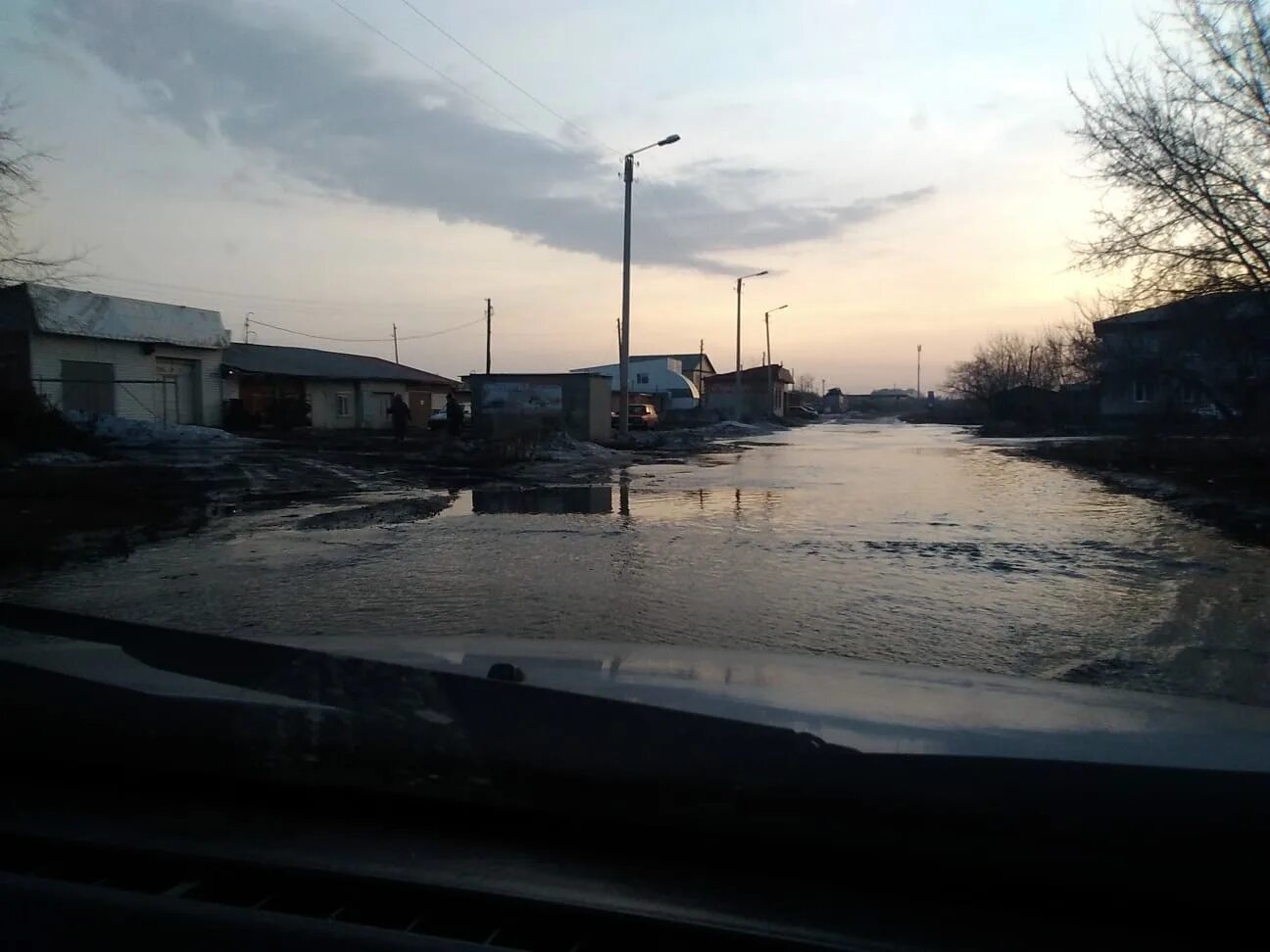 Уровень воды в камне на оби сегодня. Паводок в Камне-на-Оби. Каменские Плёсы камень на Оби. Плесы камень на Оби. Обь половодье.