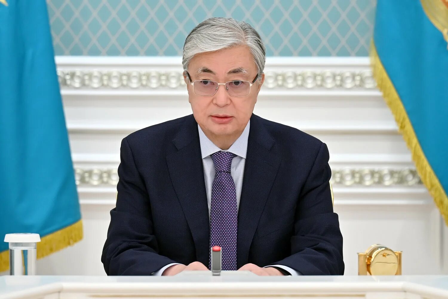 Глава государства он выступает