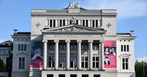 Представители театра