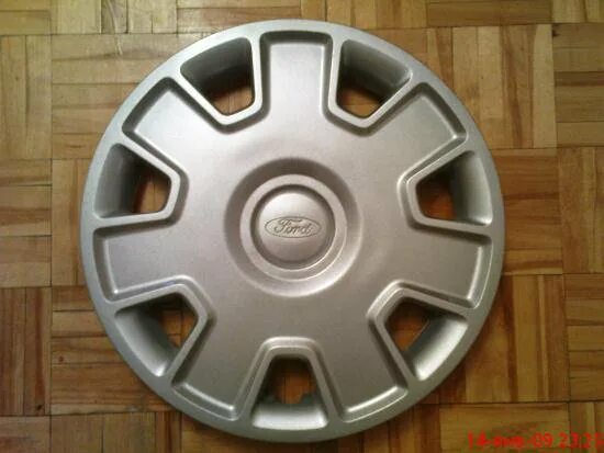 Колпак на диск 15 радиуса. Колпак колеса ford r15. колпаки форд фокус 2 r15. колпаки ford focus 2. колпаки на колеса форд фокус 2.