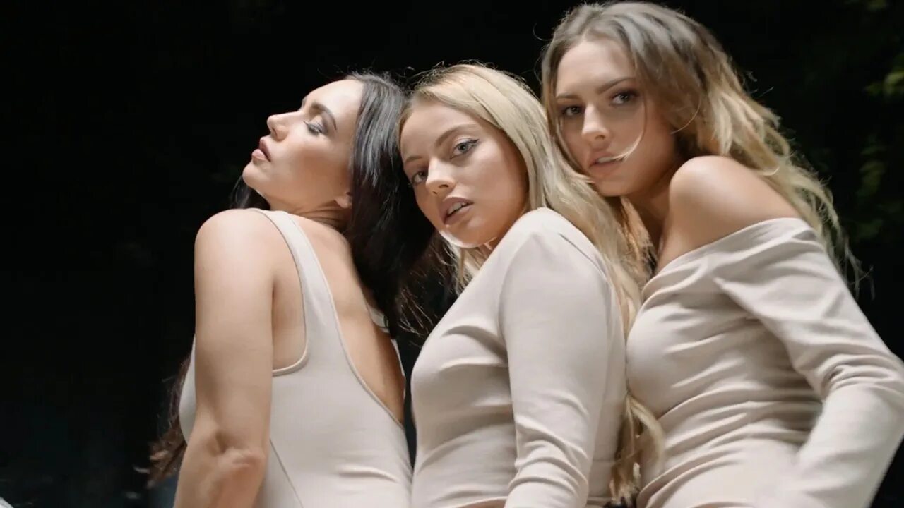 SEREBRO В космосе. Серебрр в кос. Клипы группы 8