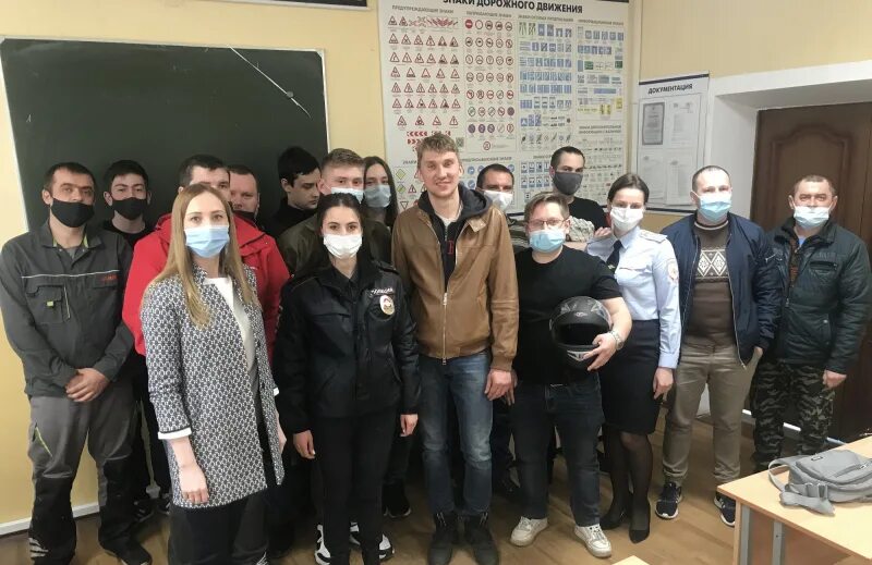 Орловский наркологический. Орловский психоневрологический диспансер. психдиспансер орел. психоневрологический диспансер орел персонал. психдиспансер орел сотрудники.