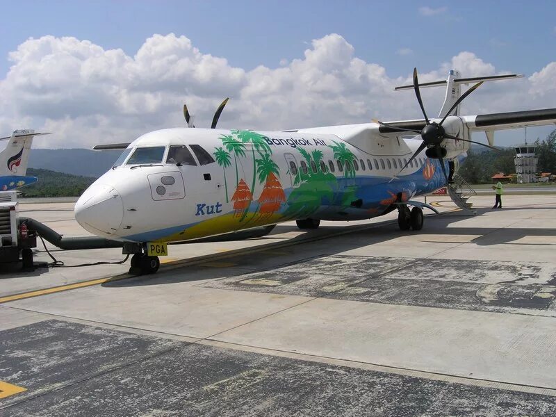 Самуи самолет из бангкока. Бангкок вид из самолета. Самуи с самолета. Самуи тайланд вид с самолета. Рейс 266 bangkok airways.