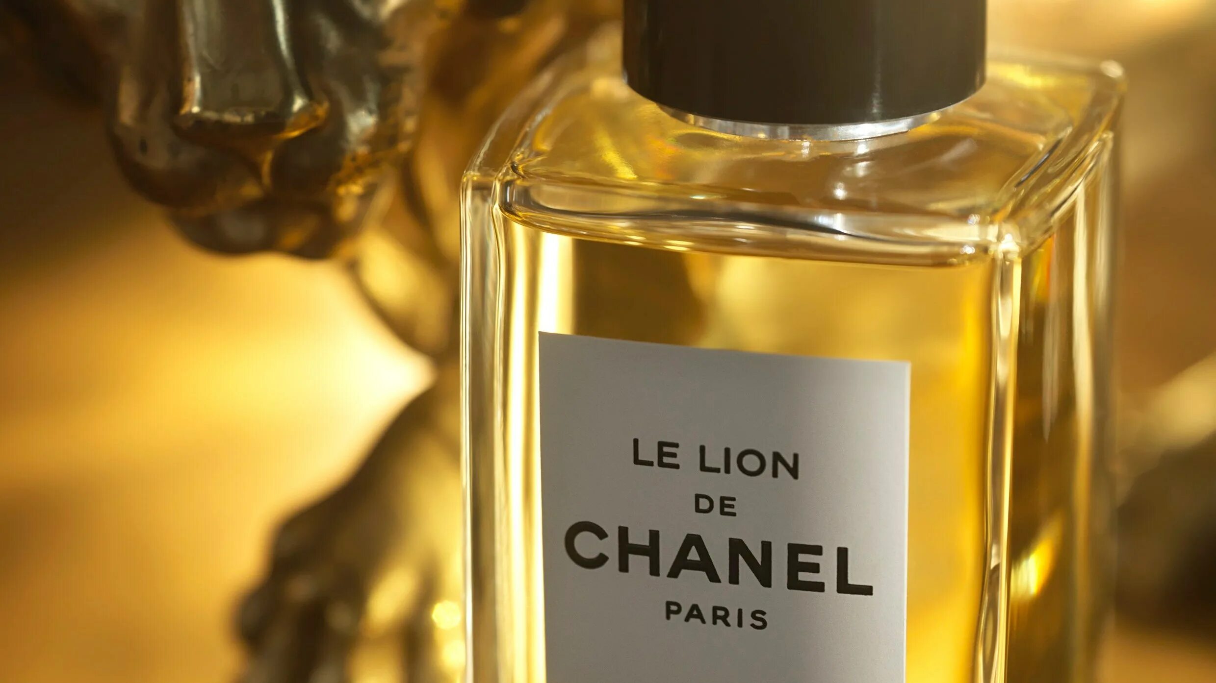 Ле туалетная вода. Шанель Ле Лион. Chanel Lion Парфюм. Chanel le Lion. Шанель Лев духи.