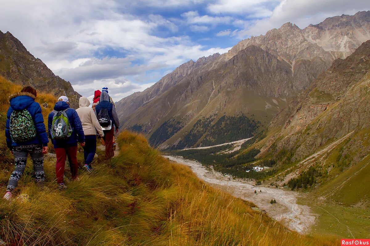 кайлас (кангринбоче) горы. кемпинг лагонаки адыгея. фишт гора лагерь. базовый лагерь непал. фишт вершина.