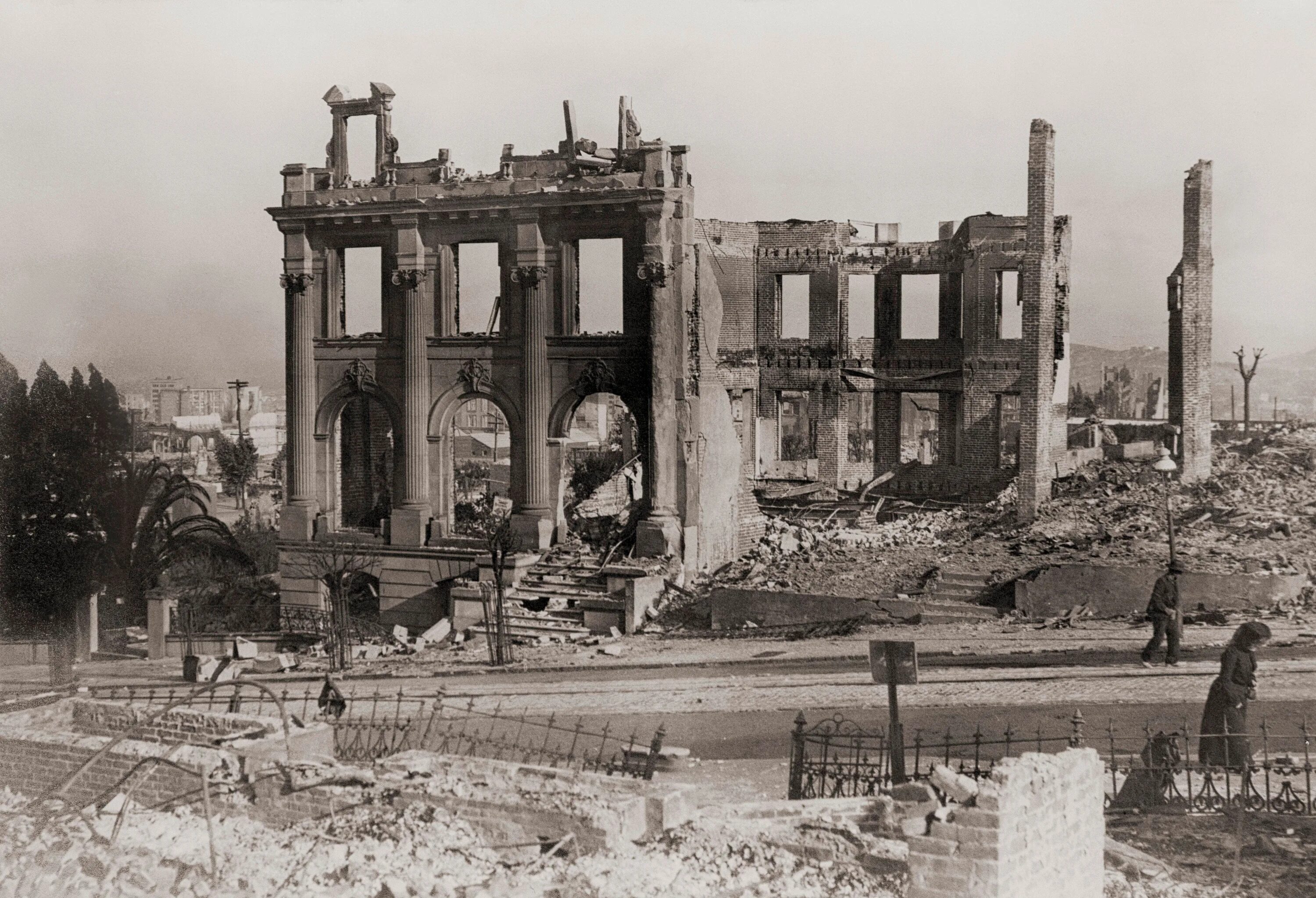 Землетрясение в Сан-Франциско 1906 года. Разрушившее Сан-Франциско в 1906 году. Землетрясение в Сан Франциско 1906г. Сан Франциско 1906 год.