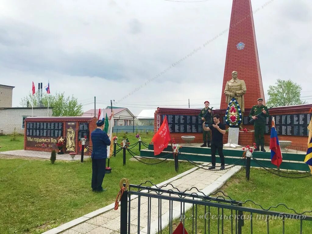 Село красные горки нижегородская область. Деревня Сафаджай. Село красная горка Нижегородская область Пильнинский район. Картинки деревни Сафаджай. Сафаджай с высоты.