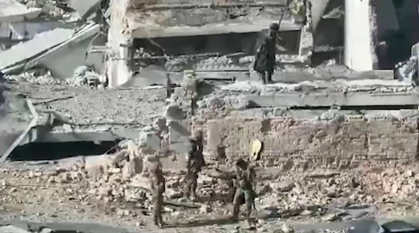 Клип цыганова чвк вагнер. Чвк вагнер лето и арбалеты. Клип цыгановой о чвк вагнер. Чвк вагнер групп - лето и арбалеты (2022). Чвк вагнер арты.