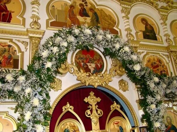 Украшения храма. Храмовая флористика сретенский монастырь. дивеево монастырь иконостас. иконостас храма христа спасителя. иконостас сретенского монастыря.